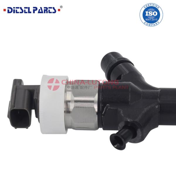 whole sale price high quality fuel injector 23670-30050 Common Rail Injector 23670-30050 for Toyota HIACE 2KD-FTV 095000-5881 duarable factory sale