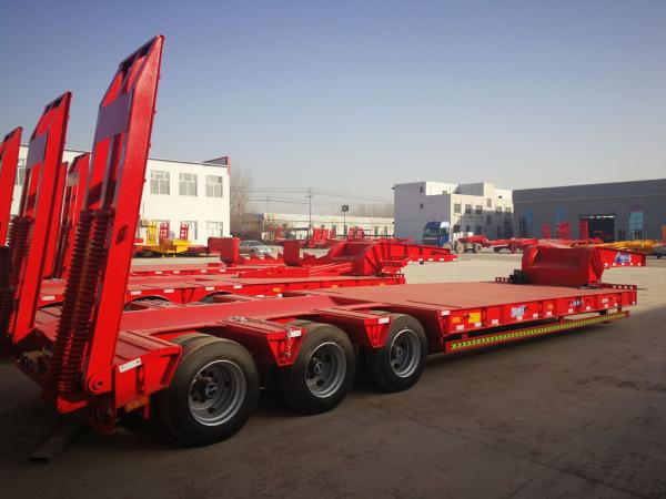 13M 50Tons Loader Heavy Duty  Lowboy Semi Trailer For Transporting Excavator Gooseneck 3 Axles Low bed
