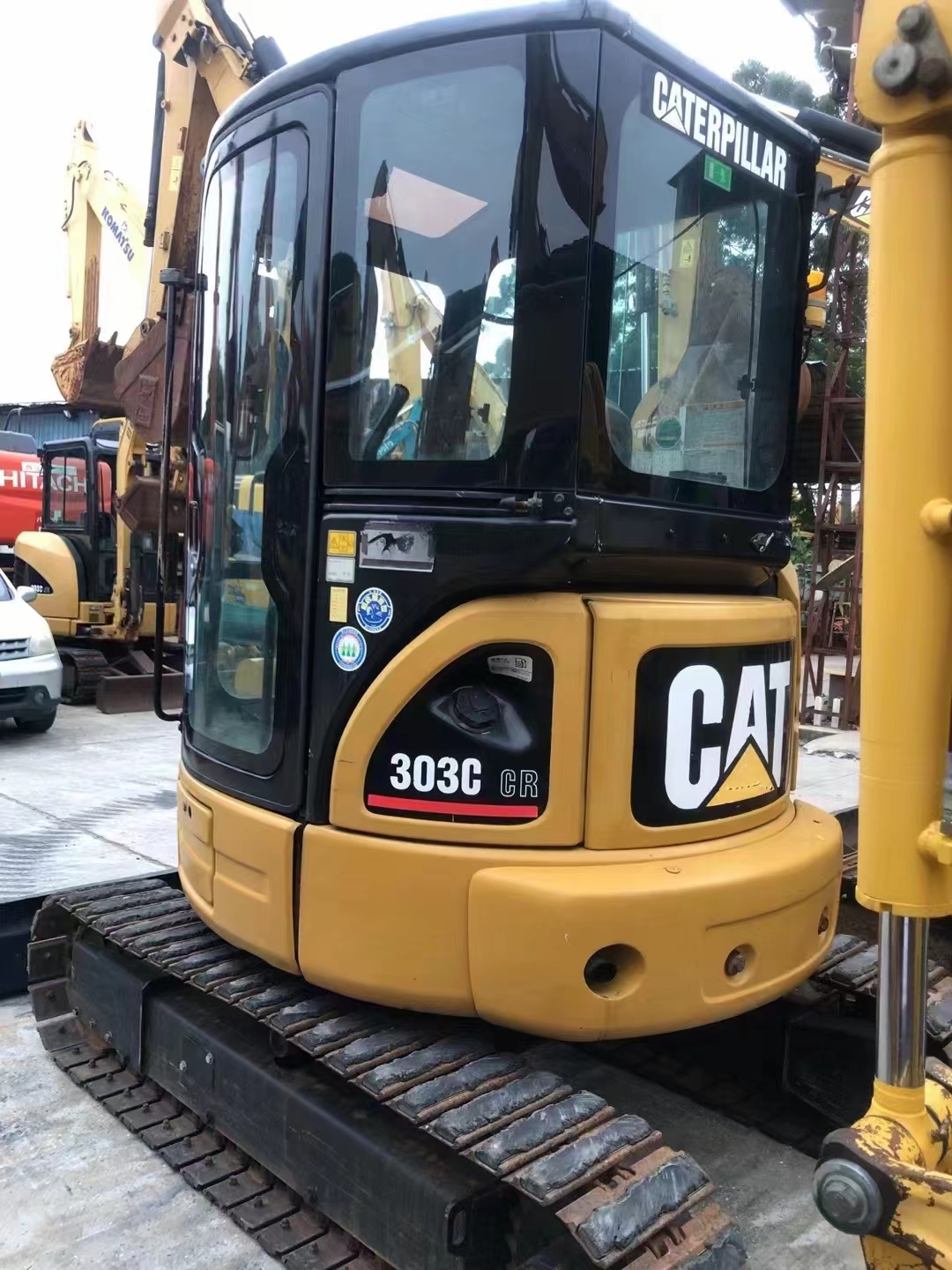 Использованный экскаватор Cat 303C компактный размер и быстро реагирующие элементы управления для легкой навигации