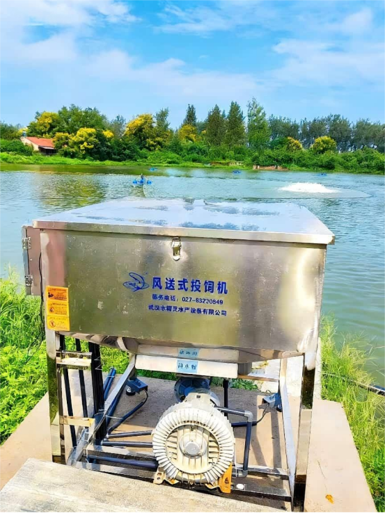 Automatic Pond Fish Feeder Machine with Remote Control Core Motor Component Feeder
