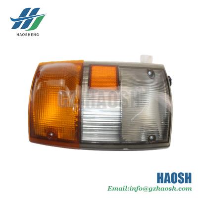 Lâmpada de combinação frontal para Isuzu NKR55 8-97855111-1 8-97855111-0 8978551110 8978551111