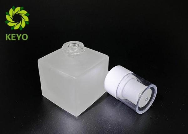 Entire Square Frosted Glass Bottle With White Plastic Sprayer In 30ml 1oz