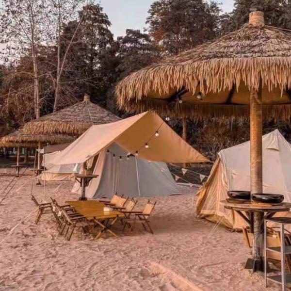 Mail packing N Customized Color Garden Pool Sun Waterproof Windproof Outdoor Patio Stock Roman Parasol Umbrella For Restaurant