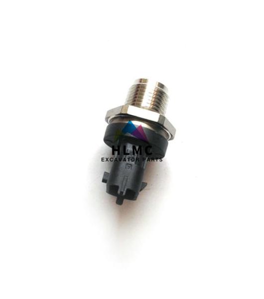 Excavator Accessories 20973777 VOE20973777 Fuel Oil Pressure Sensor Diesel Engine EC210 EC240 EC290 EC330 EC360