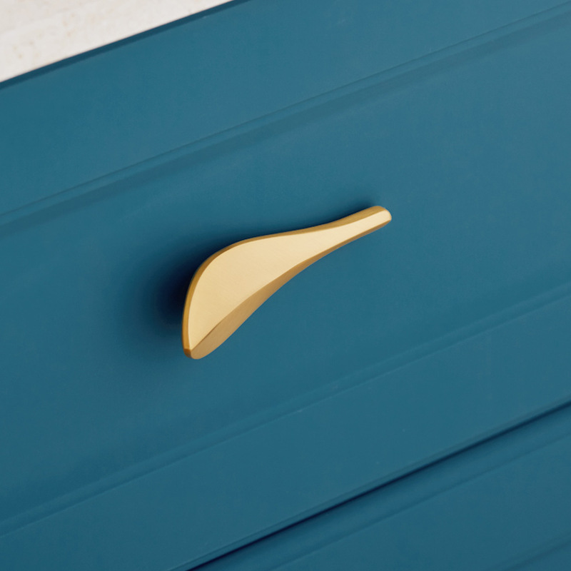 Nordic Brass Leaves Solid Creative Leaves Cabinet Door Wine Cabinet Wardrobe Handle Brass Knob