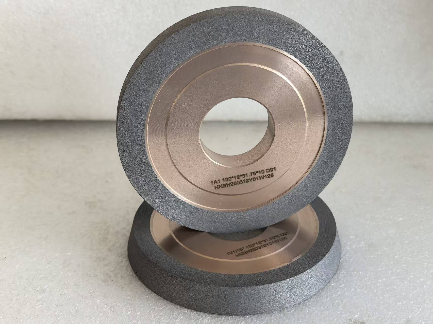 Hybrid Bond Diamond Grinding Wheel for Carbide Tools