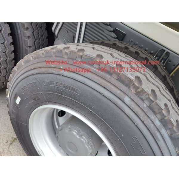 Heavy Duty HOWO 8x4 16m3 Concrete Mixer Lorry 371HP Engine PMP Speed Reducer For Construction