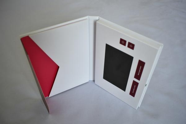 Hard Cover Custom Video Mailers A5 Size With Pocket 5 Inch Tft Screen