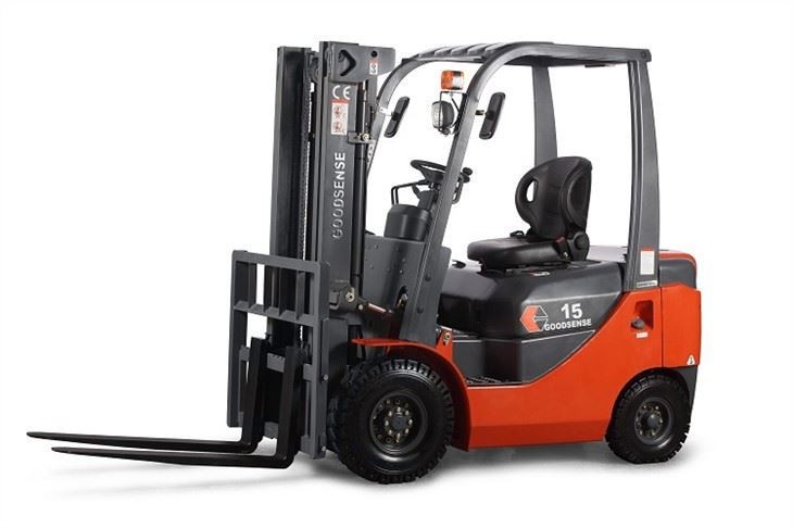 Goodsense 1.5ton Forklift Four Wheel Drive Forklift With ISUZU C240 Diesel Engine