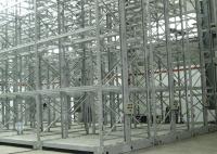 O armazenamento móvel denso galvanizado submete o racking móvel da pálete do armazém