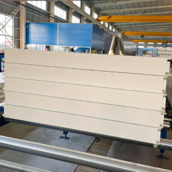 50mm Polyurethane Mortar Surface Sandwich Panel Insulation Board with 35-40kg/m3 Density Core