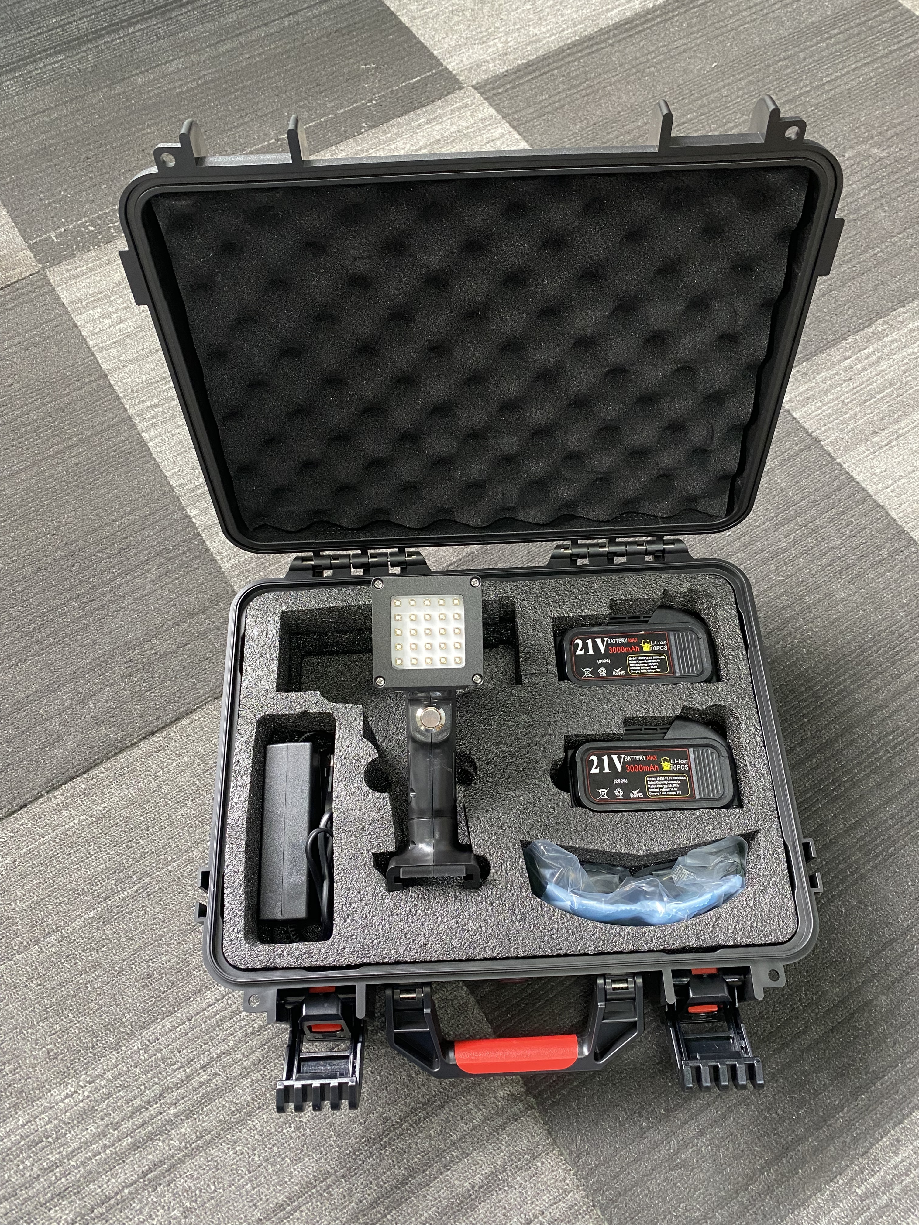 Professional Rechargeable UV Inspection Light for Automotive, HVAC & Industrial Fluorescent Leak Detection