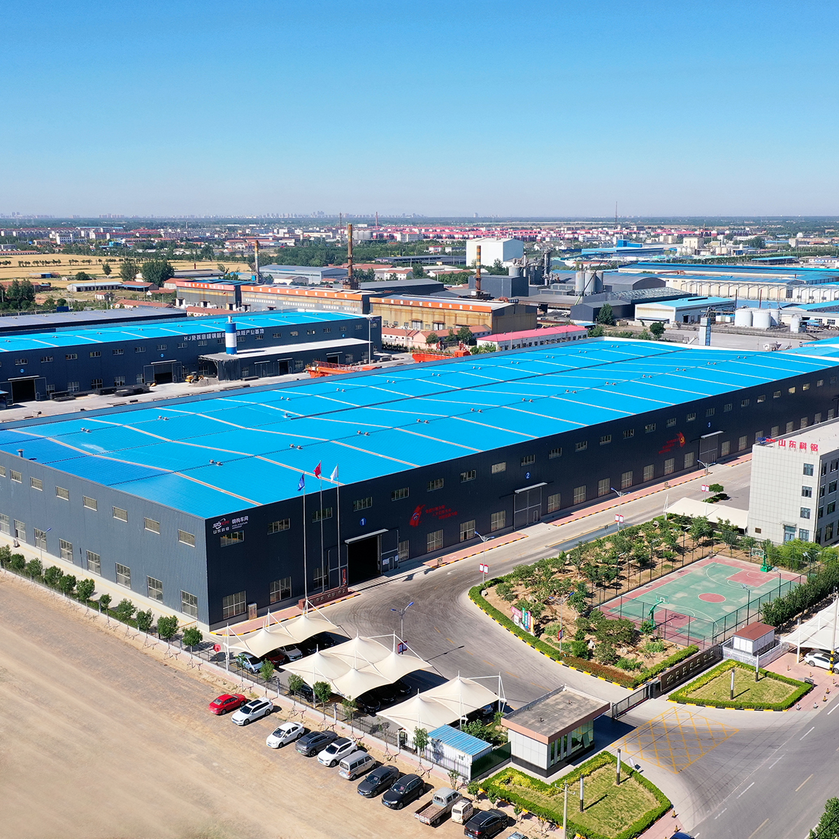 Custom Size Prefabricated Steel Warehouse Building Adjustable Width Length Eave
