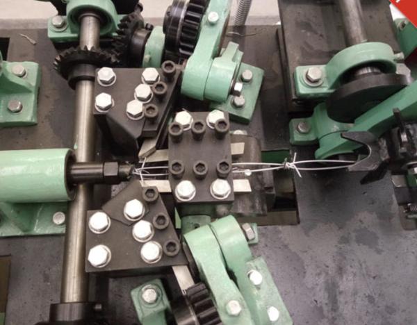 Professional Welded Mesh Machine , Wire Mesh Fencing Machine One Year Warranty