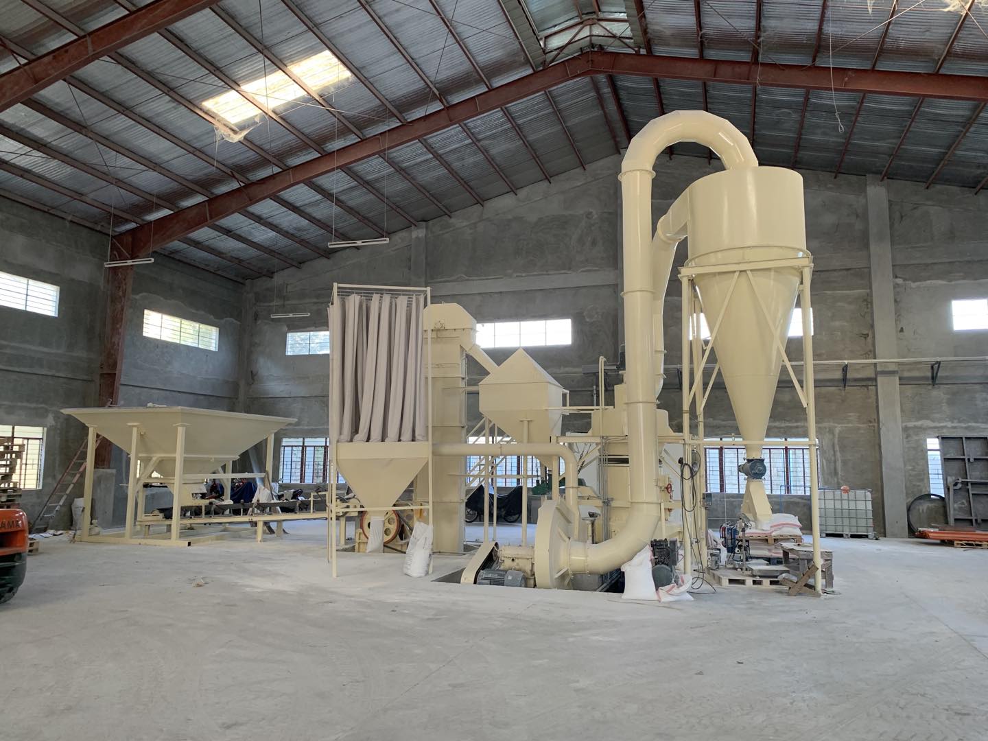 Машина 18.5kw Pulverizer известняка MTM7815 каменная    Известняк, доломит, камень кварца и другое pulv строительных материалов