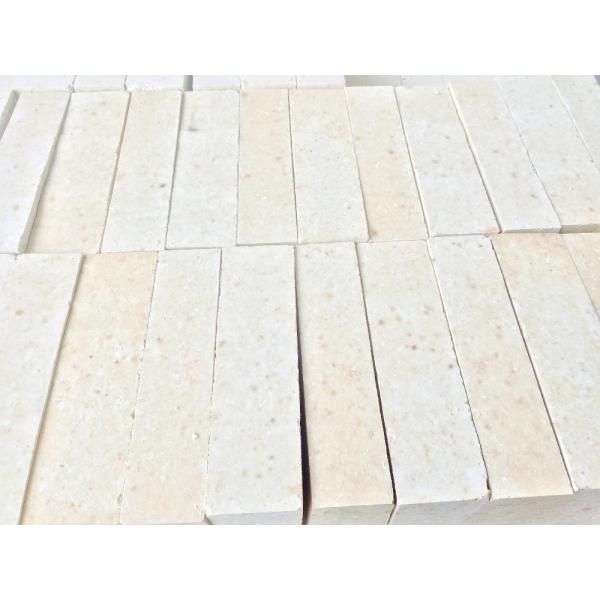 Огнеупорный материал Кианитовый песок для кирпича с высоким содержанием алюминия в желтом/белом цвете