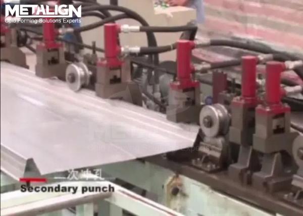 High Efficiency Silo Forming Machine For Slanted Metal Grain Silo Roof Panels With Pre Punched Holes