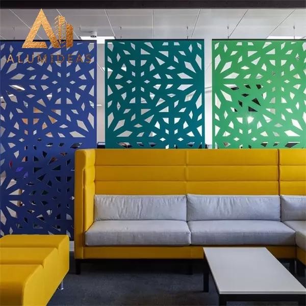 Metal divider panels