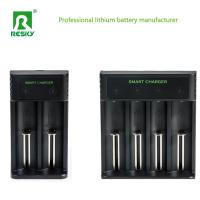Chargeur de batterie USB rechargeable 5V 2A 4 fentes pour batterie 3,7V 1,2V
