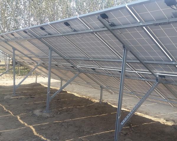 Máquina de formação de rolos de painéis solares de aço metálico de canal solar fotovoltaico 7,5 kW