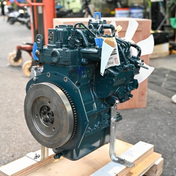 Original Kubota D782 Motor Assembly D782-ET05_CN4 Motor de motor diesel 9,8kw 2300 Rpm Para peças de escavadeira