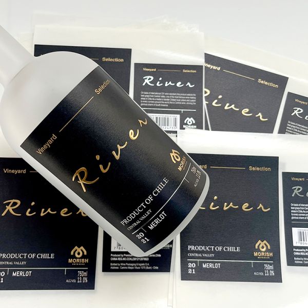 High Quality Brand Logo Black Matt Cardboard Sticker Luxury Adhesive Gold Foil Stamping Label Printing