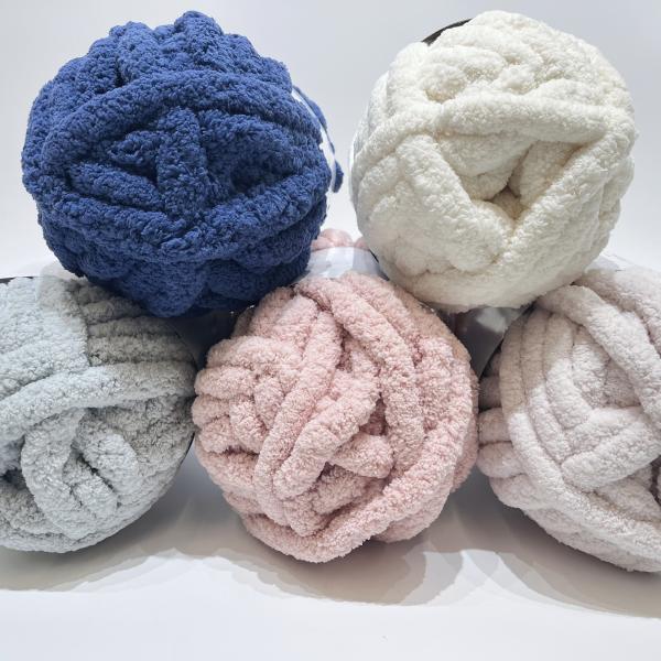 1/0.14NM Polyester blended yarn Ultra-Soft chenille yarn - Gentle on Skin for Baby Accessories and Clothing hand knittin