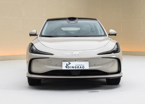 Fabrique d'automobiles compétitive 2 roues motrices IM Voiture électrique L6 Pure New Energy Véhicule électrique EV Voiture neuve