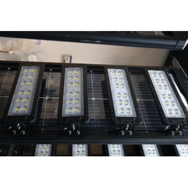Pack Super Bright Solar Powered Flood Lights Wireless Easy Installation Auto On/Off Waterproof Outdoor Wall Lighting