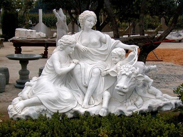Family marble sculpture
