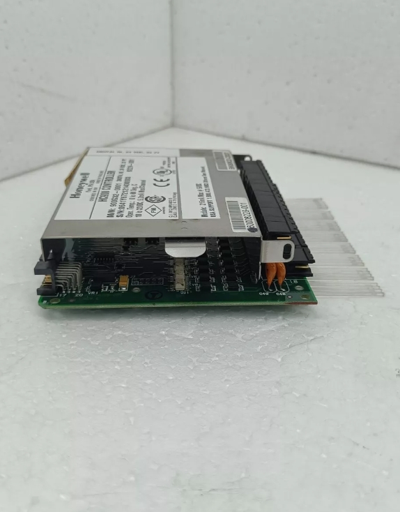 900G32-0001 Honeywell HC900 контроллер цифровой входный модуль