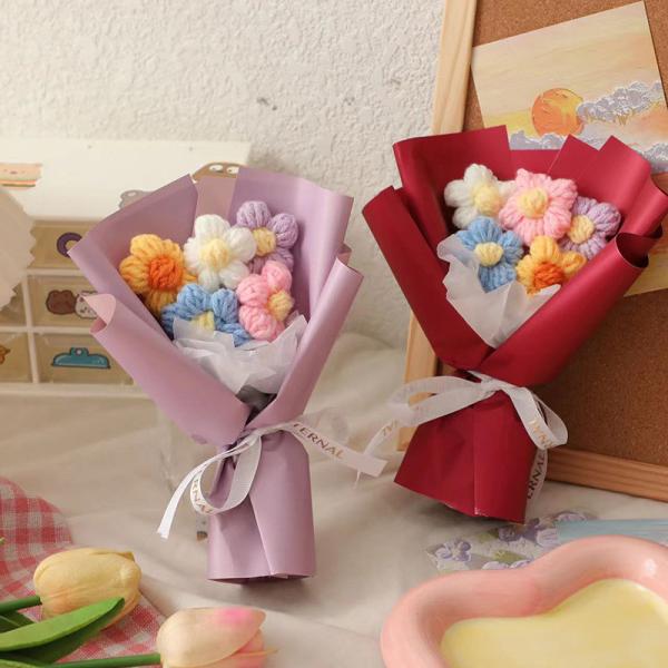 Cadeau de fleurs en fils mignon pour l'anniversaire de sa meilleure amie.