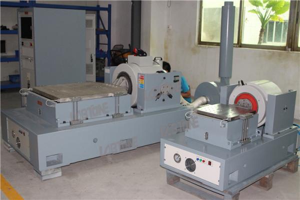 Máquina eletrodinâmica vertical do teste de vibração da tabela do abanador com a tabela horizontal do deslizamento