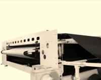 Tela não tecida que faz a máquina pela correia transportadora do PVC que reciproca a colocação