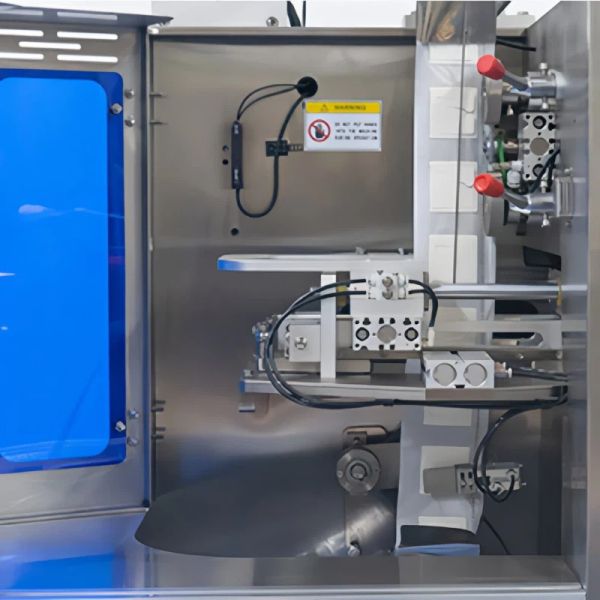 Automatic Triangle Tea Bag Packing Machine High Efficiency Tea Packaging Equipment 3kw