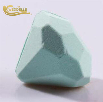 Mixed Colors Diamond Shaped Bath Bomb With Cruelty Free Natural Ingredients
