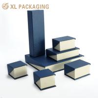 Parfait pour cadeaux de mariage, fêtes nuptiales, marques de bijoux, emballages de bijoux de luxe avec logo personnalisé, boîtes cadeaux pour boucles d'oreilles, bagues, intérieur en satin, design en relief, plateau empilable