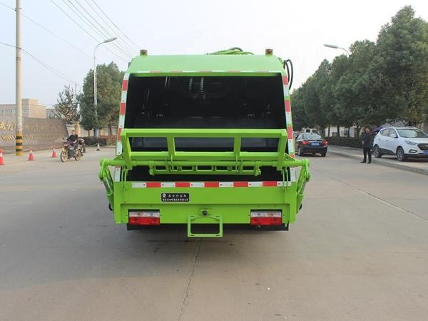 Dongfeng Dollicar D6 LNG 4x2 6cbm Compactor Garbage Truck