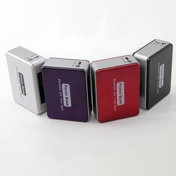 power bank with LED flashlight function 4,400mAh/5,200mAh/6,000mAh