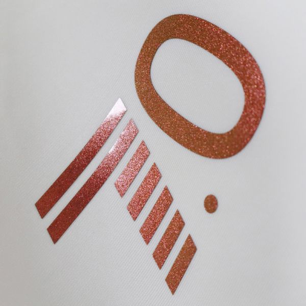 Glossy Screen Printed Silicone Heat Transfer Labels - Vibrant Colors, Soft & Washable for Fashion Apparel