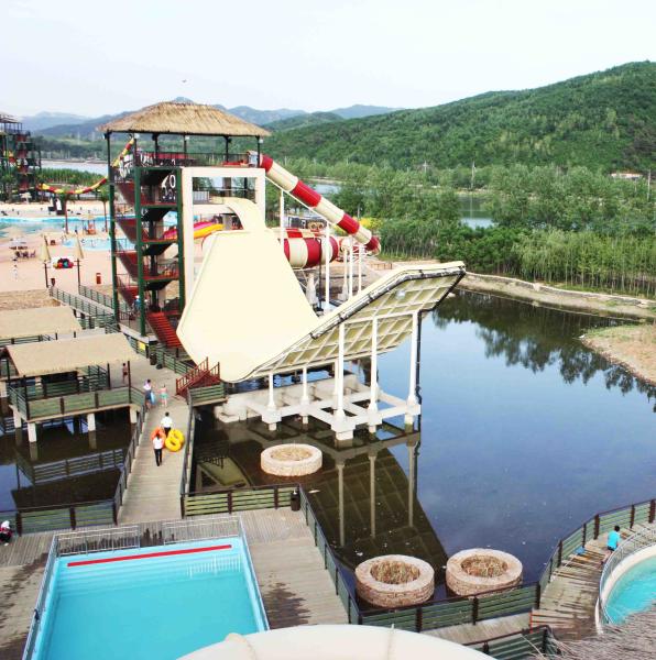 Giant Aqua Park Equipment Fiberglass Swing Water Slide for double interactive water fun