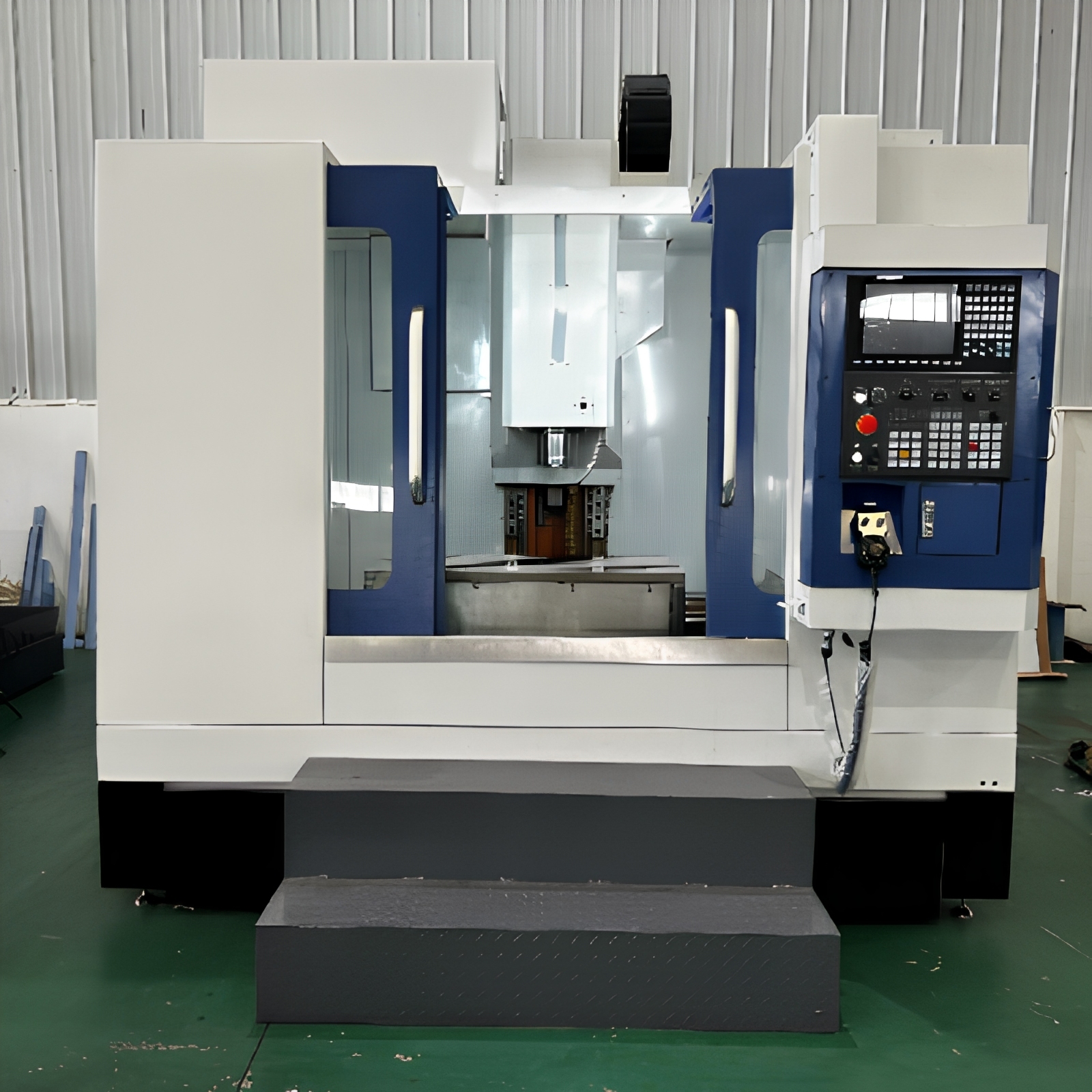 VMC740 High Precision Vertical CNC Milling Machine Industrial Metal Cutting Parts Production