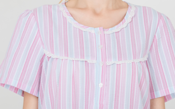 Lace Trimmed Female Night Dress , Short Sleeve Round Neck Women'S Pajama Dress