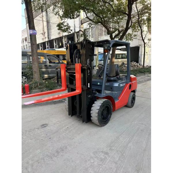 Toyota 8F de 3 toneladas de uso de 4,5 metros de altura de elevación de segunda mano con motor diesel