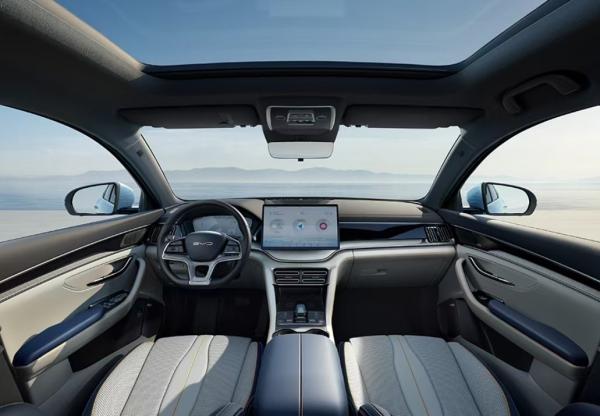 2024 BYD Song Plus Dm-I 110KM Leading Edition Hybrid Electric Car