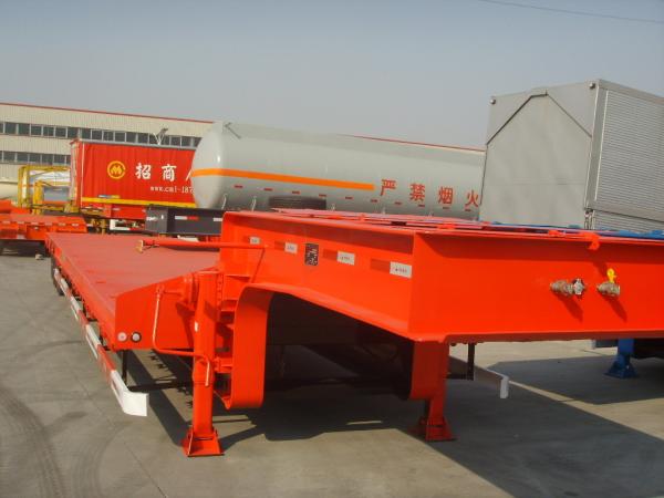 Hauler Truck Low Platform Semi Trailer , 3 Axle truck Trailer Low Bed For Road Transportation