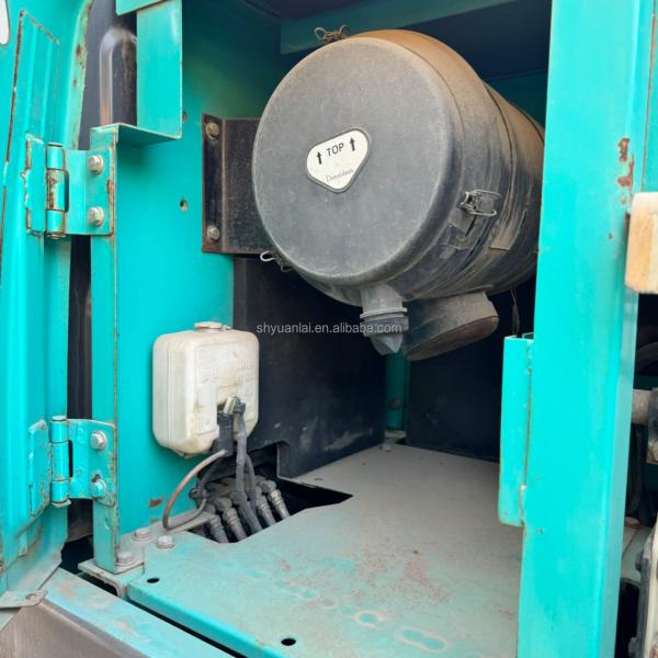 Excavateur Kobelco SK260 d'occasion avec conception en acier doux et puissance globale élevée