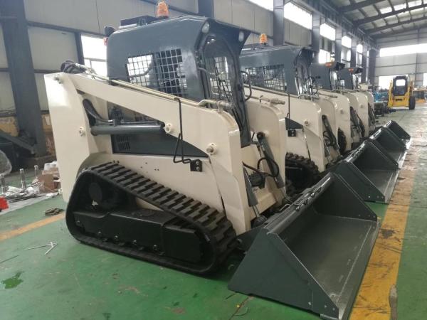 Big Power Disc Type Trencher Rock Saw Tracked Crawler Skid Steer Loader for Operation