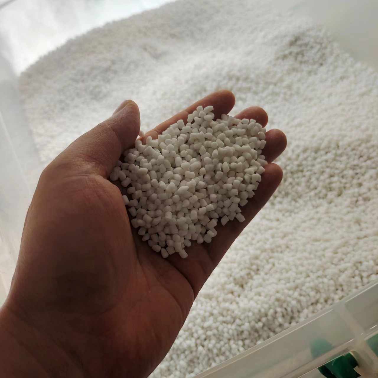 PVC 90A 45P смешивает для поручая штепсельной вилки впрыски кабеля данным по USB штепсельной вилки