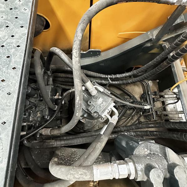 Robex Used Hyundai Excavators 305LC-9T Heavy Equipment 30 Ton Diggers